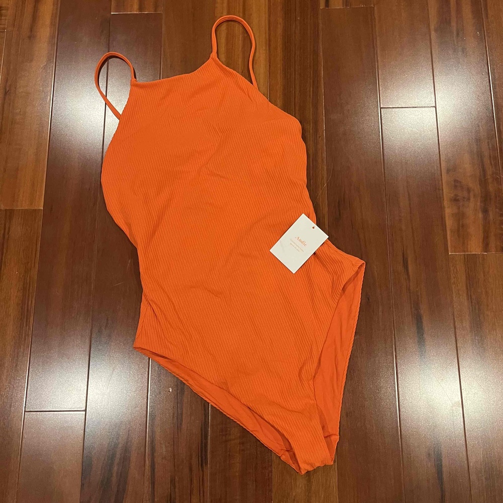 New NWT Andie Asbury Ribbed‎ One Piece Swimsuit Sire Orange AO288 Size Medium